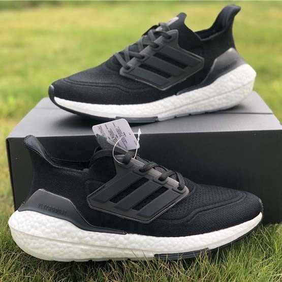  5 کفش آدیداس زنانه مخصوص دویدن FY0402 didas ULTRABOOST 21 